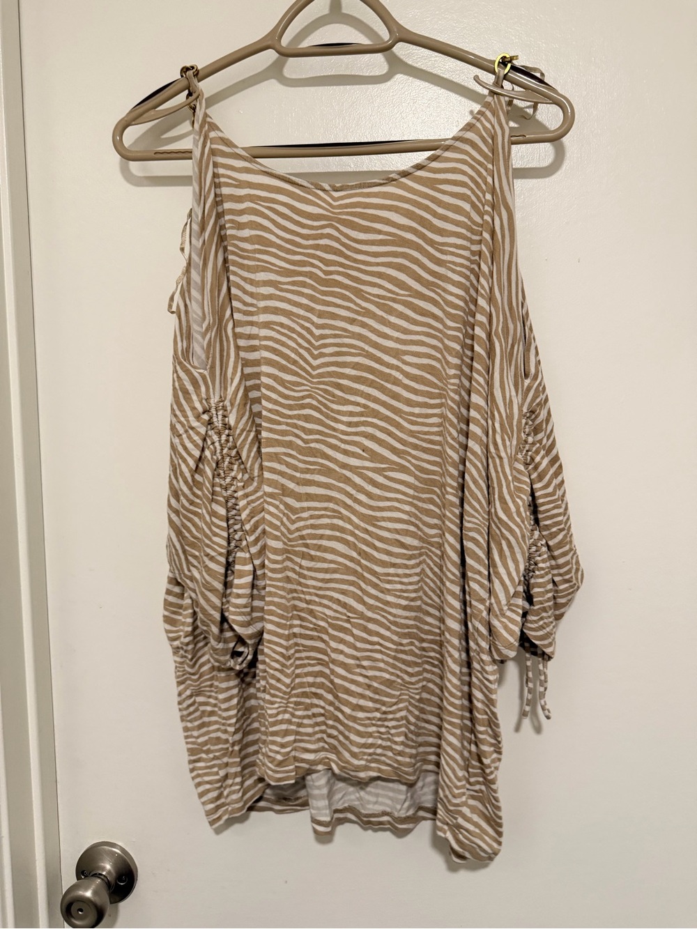 Michael Kors Beige and White Zebra-Stripe Cold-Shoulder Top